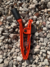 Load image into Gallery viewer, Disc Golf Disc Gator