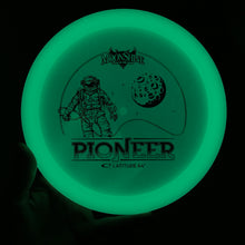 Load image into Gallery viewer, Latitude 64 Opto Moonshine Pioneer - Royal Box III